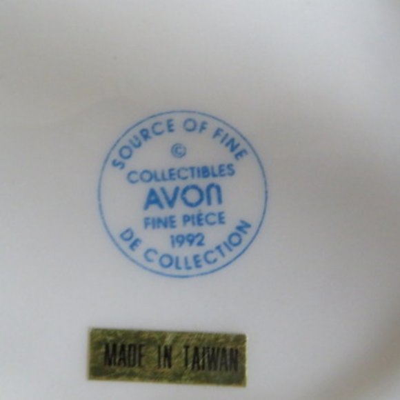 Vintage AVON Sugar Bowl Kitty with Cupcake (F7) - Picture 7 of 7